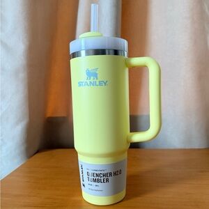 STANLEY 30oz QUENCHER FLOWSTATE H2.0 in POMELO (YELLOW). NWT